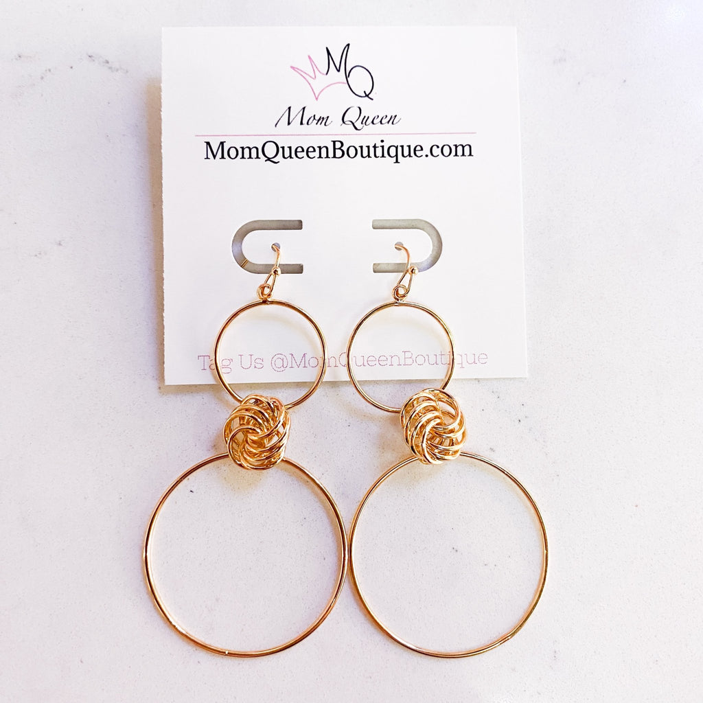 #HoopSwirl Earrings - MomQueenBoutique