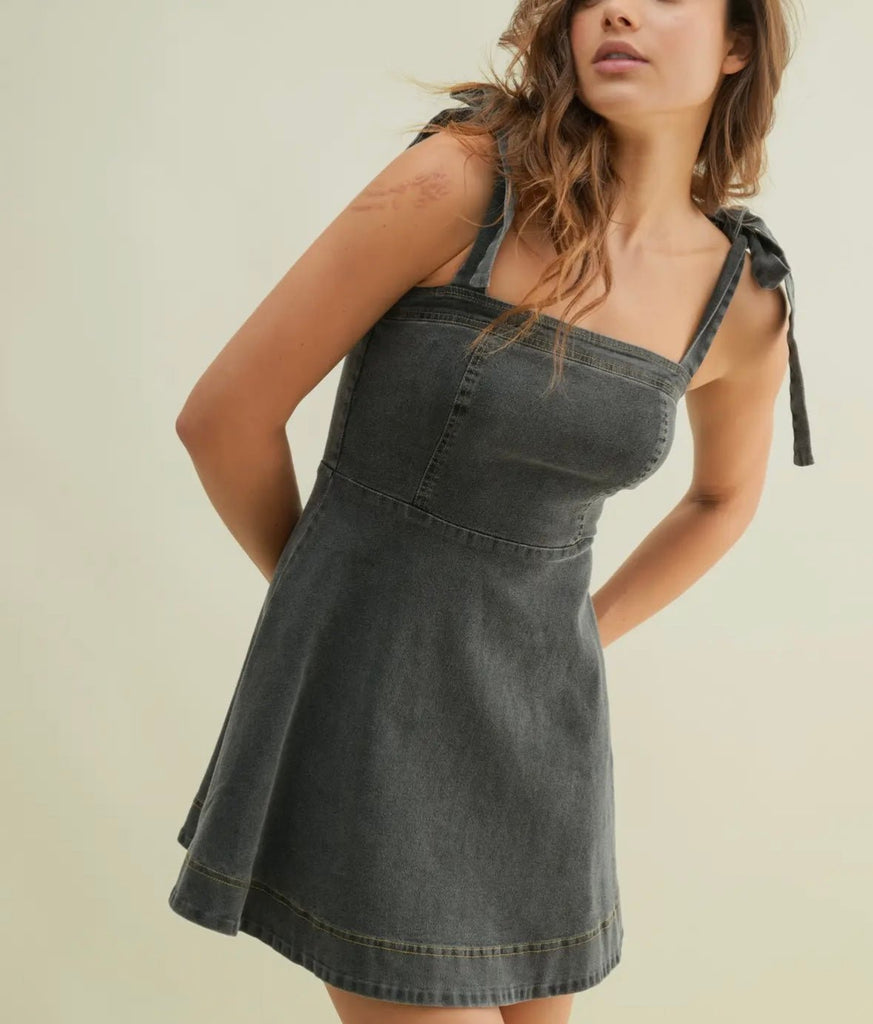 The Jemma Dress: Denim Bow Strap Dress - MomQueenBoutique
