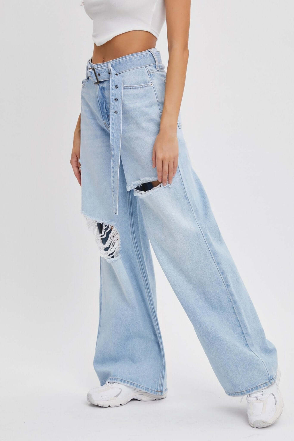 The Jenna Jeans- High Rise Wide Leg Belted Light Wash Jeans - MomQueenBoutique