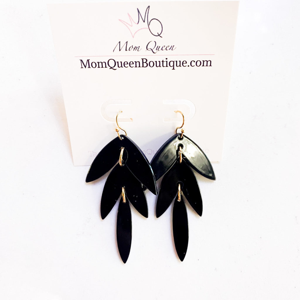 #LovelyLady Earrings - MomQueenBoutique