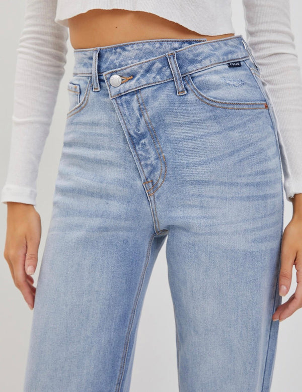 The Jillian Jeans: High Rise Asymmetrical Button Dad Jean - MomQueenBoutique