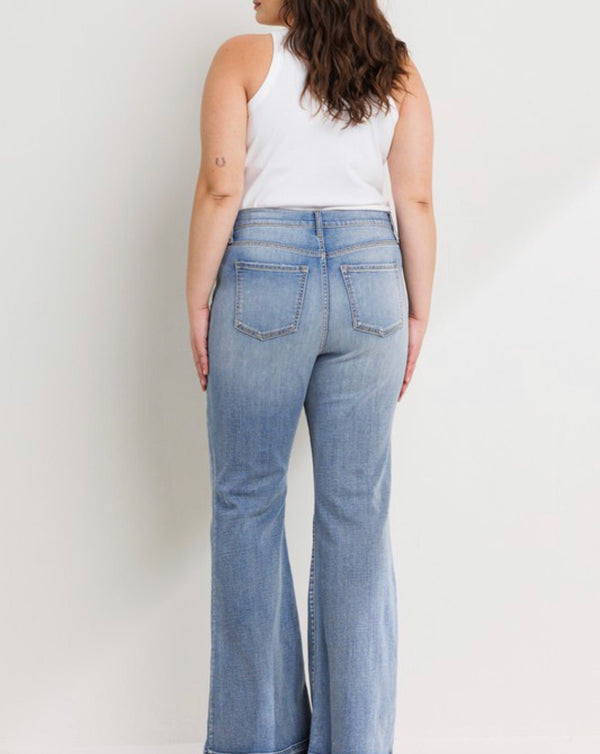 Shop All Things Denim– MomQueenBoutique