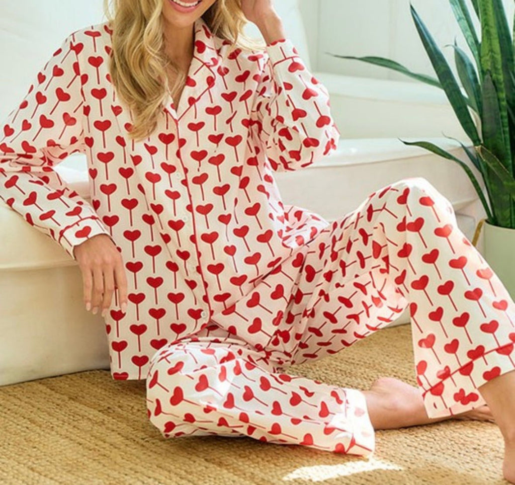 The Love Me When I’m Sleeping Jammies: Valentines Heart Pajama Set - MomQueenBoutique