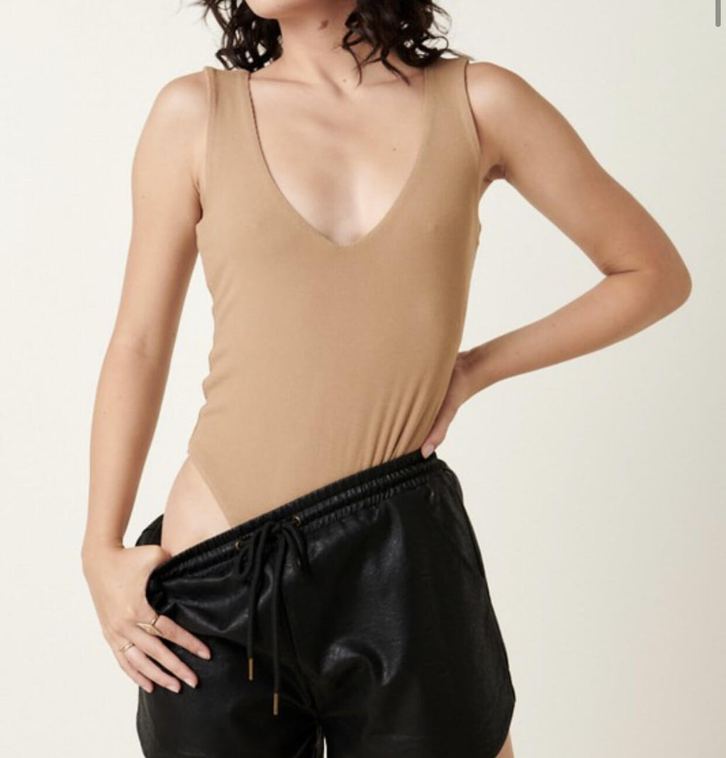 The Suzy Bodysuit: Deep V-Neck Bodysuit - MomQueenBoutique