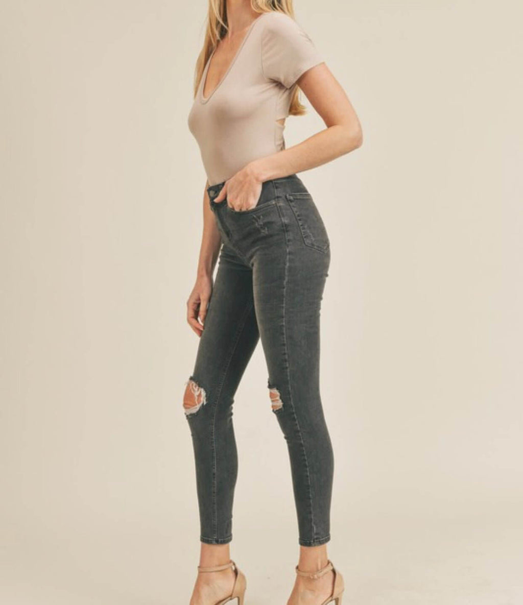 The Talyn Bodysuit: Double Layered U-Neck Twist Back Bodysuit - MomQueenBoutique